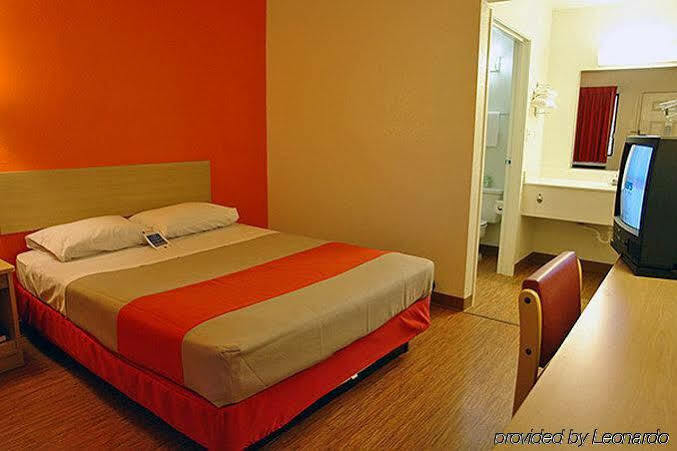 Motel 6 Chicago - Elk Grove Elk Grove Village Luaran gambar